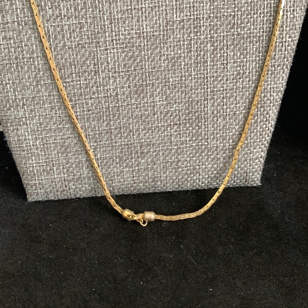 Two Gold Tone Necklaces - faux pearl & Adjustable Necklace‎ - Picture 8 of 8